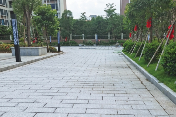 園林地鋪